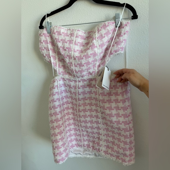 NWT RETROFÉTE DRESS - Picture 9 of 10